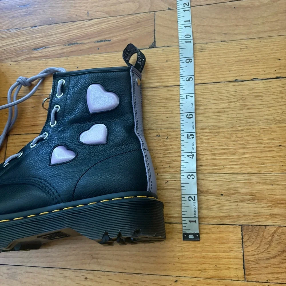 Dr. Martens Black Leather Purple Heart Boots Size 9 - Picture 2 of 6